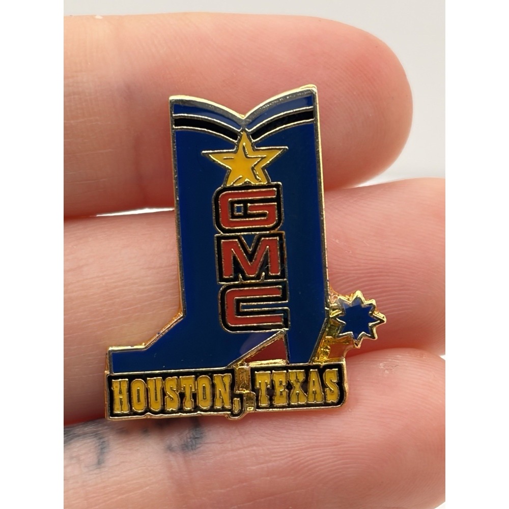 GMC Houston Texas General Motors Trucks Cowboy Boot Spur Western Lapel Hat Pin
